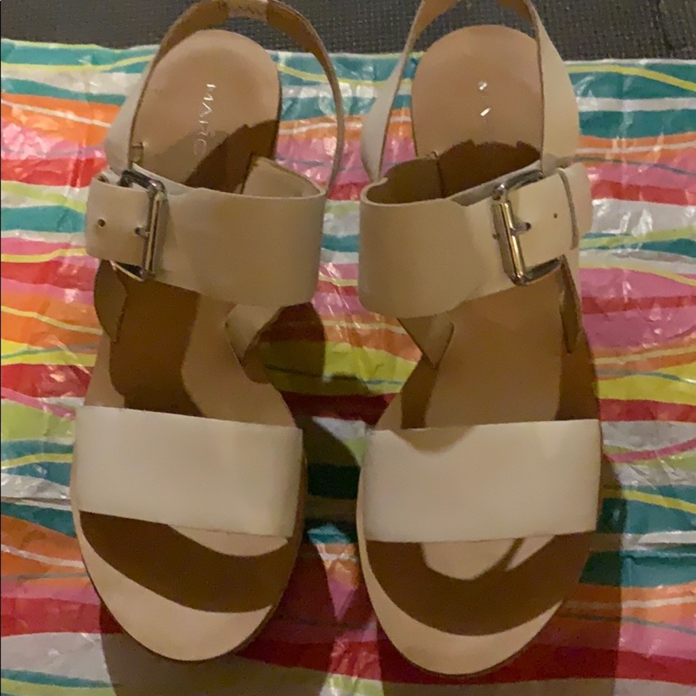 Women white wedges
